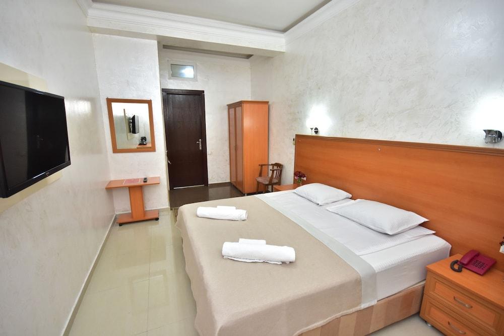 באטומי Hotel Chao מראה חיצוני תמונה