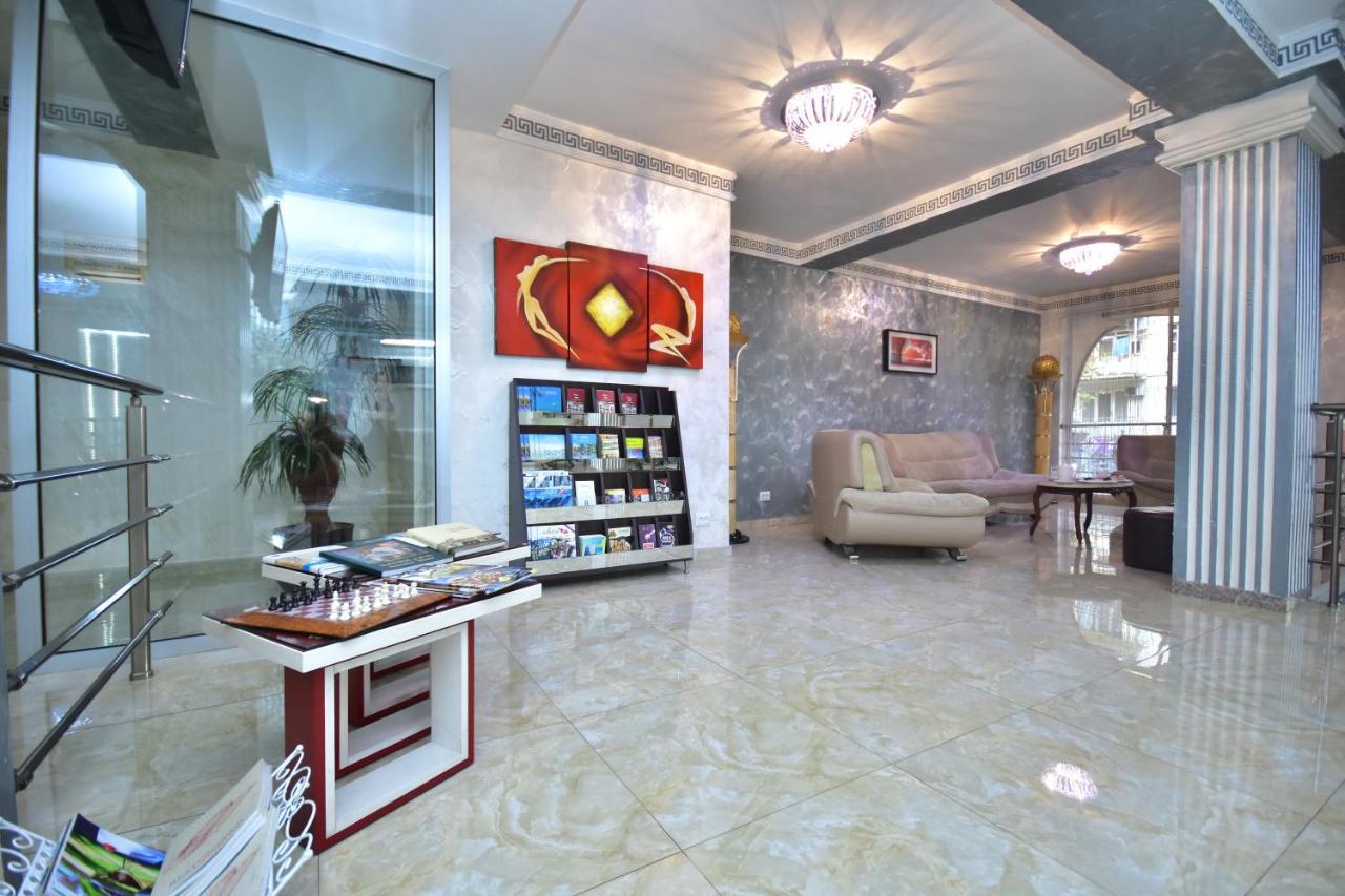באטומי Hotel Chao מראה חיצוני תמונה