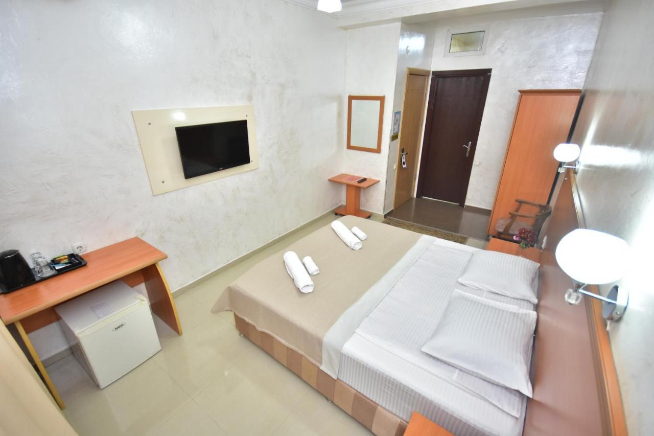 באטומי Hotel Chao מראה חיצוני תמונה