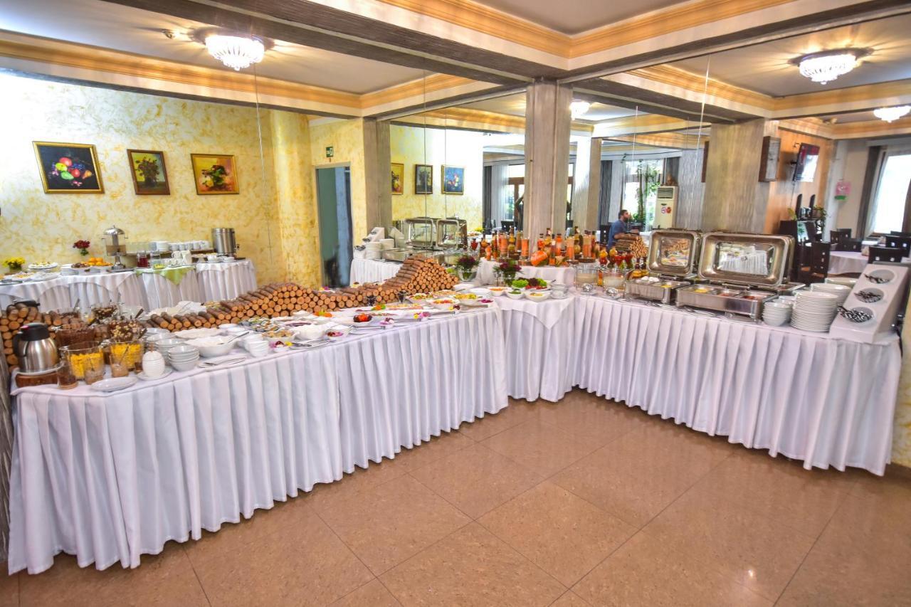 באטומי Hotel Chao מראה חיצוני תמונה