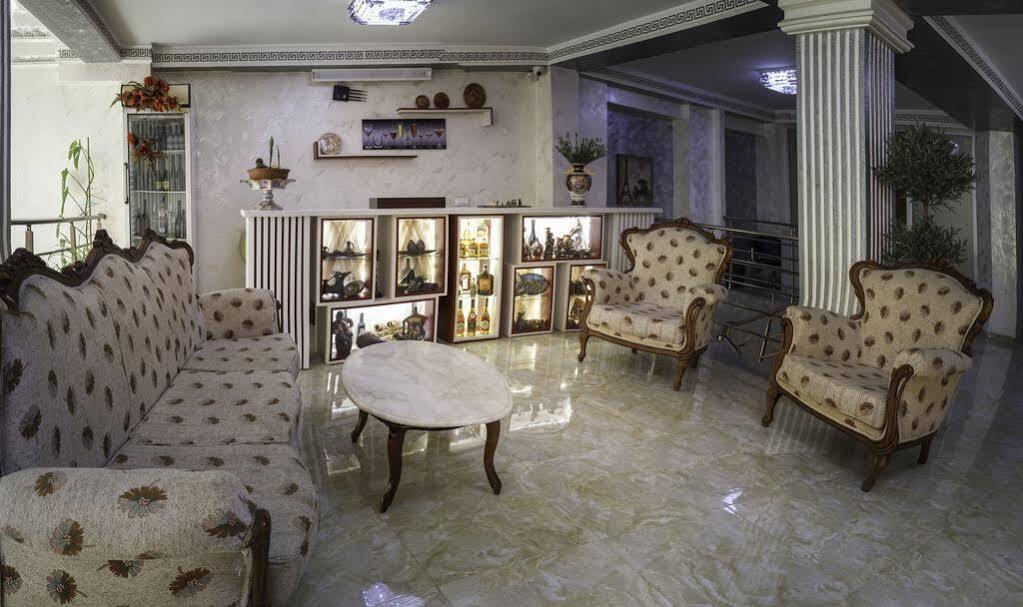 באטומי Hotel Chao מראה חיצוני תמונה