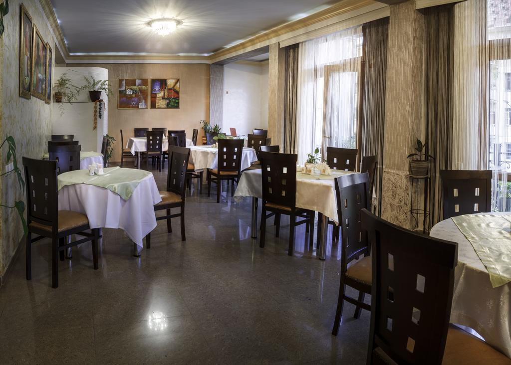 באטומי Hotel Chao מראה חיצוני תמונה